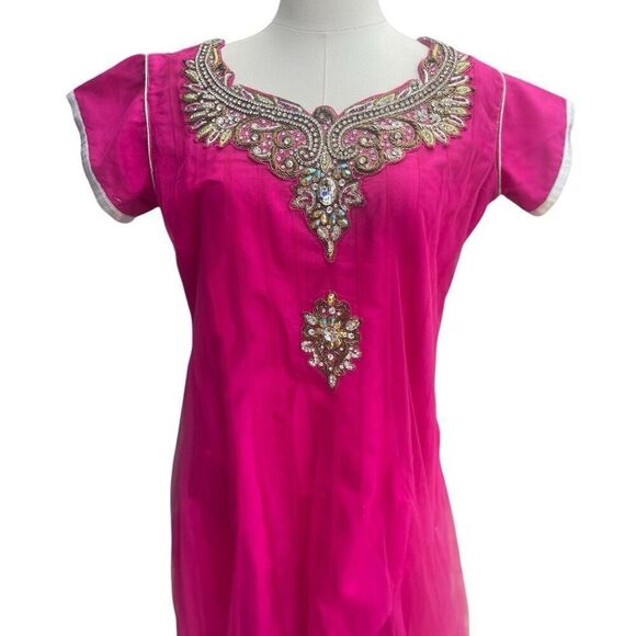 Quincinera Party Bold Pink Jeweled Metallic Ceremony Dress Size XL NWOT - Picture 2 of 6